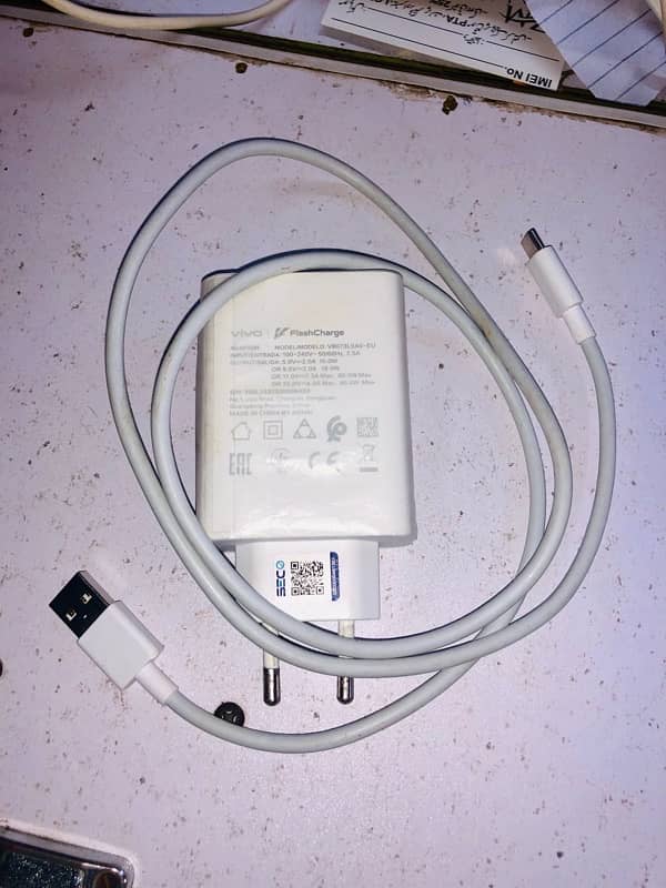 vivo v27e ka original  adapter and cable 0