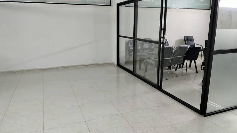 G-7 MARKAZ 3200 SQ. FEET OFFICE WITH LIFT BEST LOCATION REAL PICS ATTACHED 4