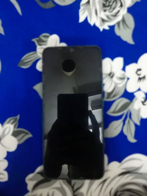 Realme c11 3/32 with box and charger 1