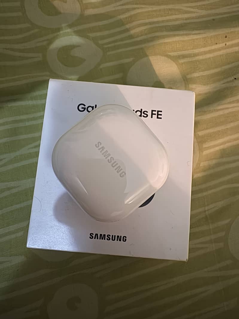 Samsung Buds FE 1