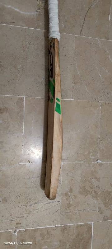 Mids Hardball Cricket bat 4