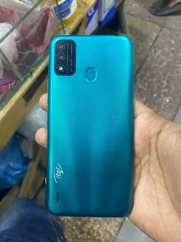 itel A48 with box 2gb 32gb conditon 10 10 2