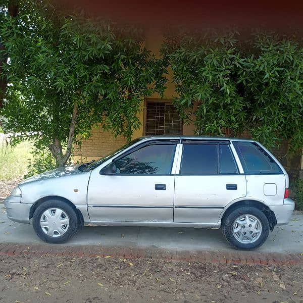 Suzuki Cultus  2004 13