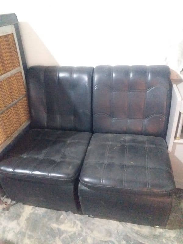 2 pcs sofa 1