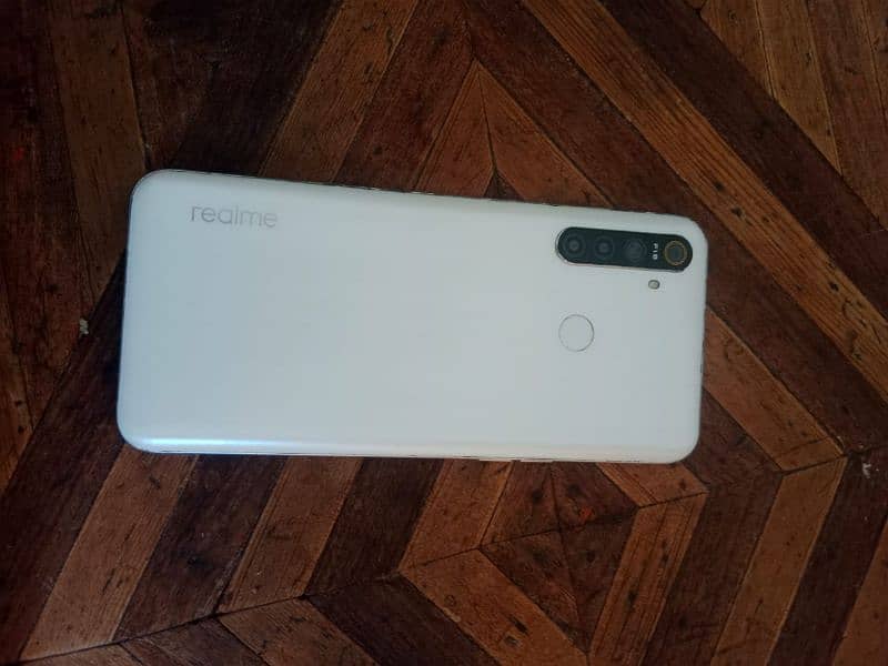 realme 6i 4 128gb 0