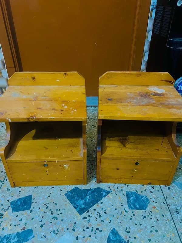 pair of side table 1