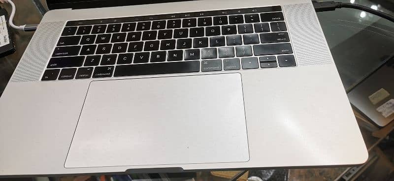 macbook pro i7/16/512/15"/touch Barr 4k 9