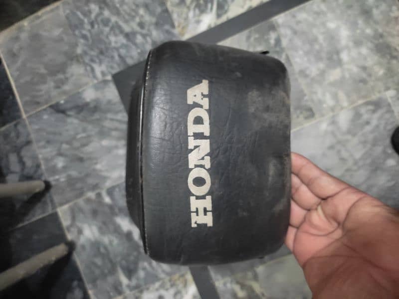 honda CG 125 original seat jis Bhai ko chayia rabta kry 7