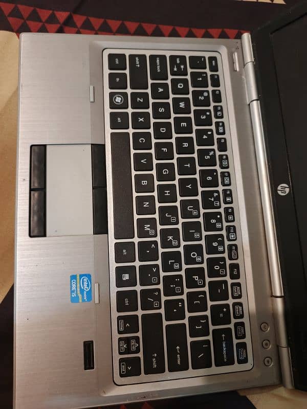 Hp elitebook 2570p for sale in best price 4