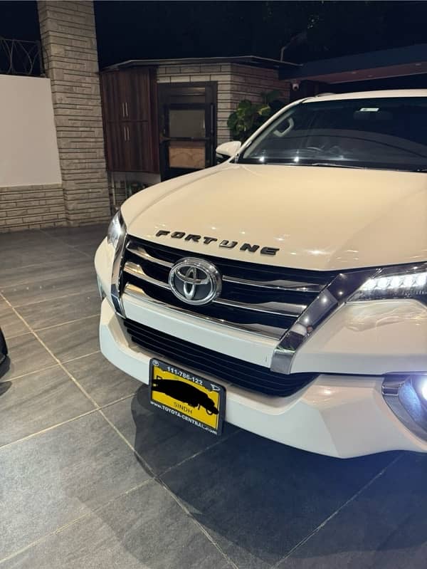 Toyota Fortuner V 2017 1