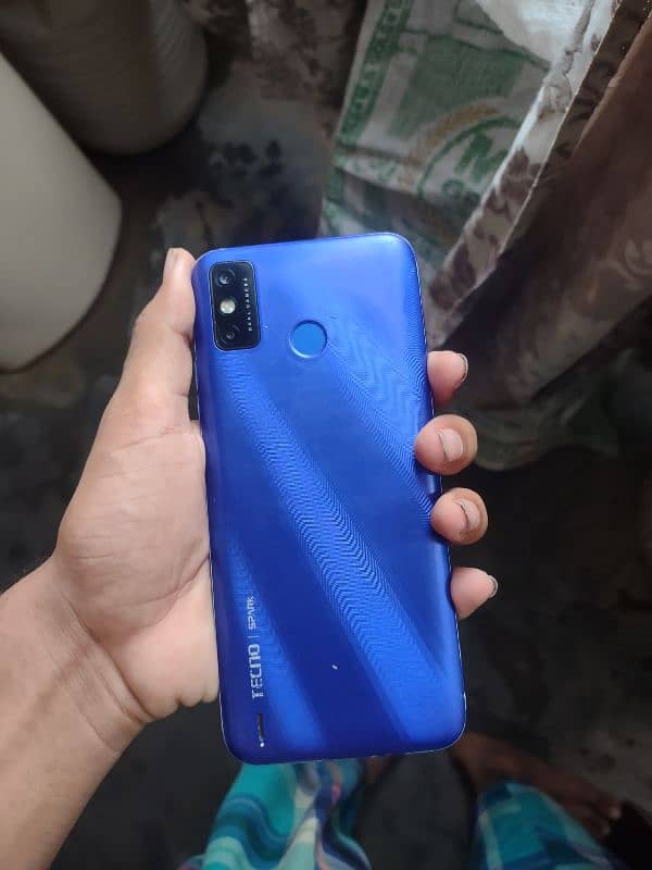 TECNo SpARK 6 go 1