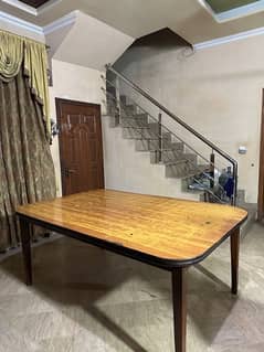 Dinning table for sale