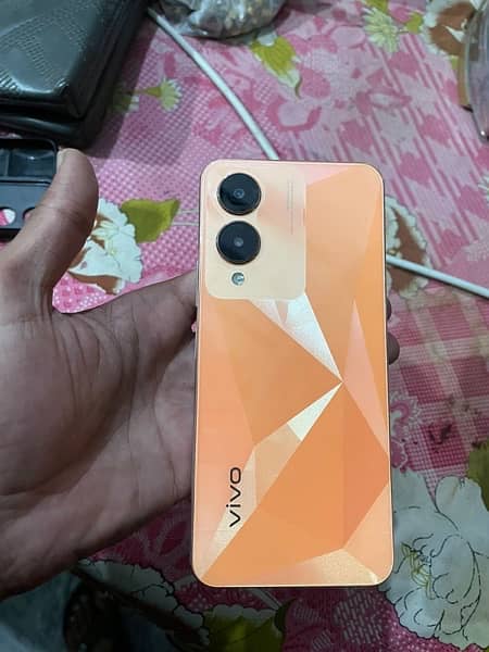 vivo y17s 4/128 thora sa bend ha whatsapp 03/70433/5285 7