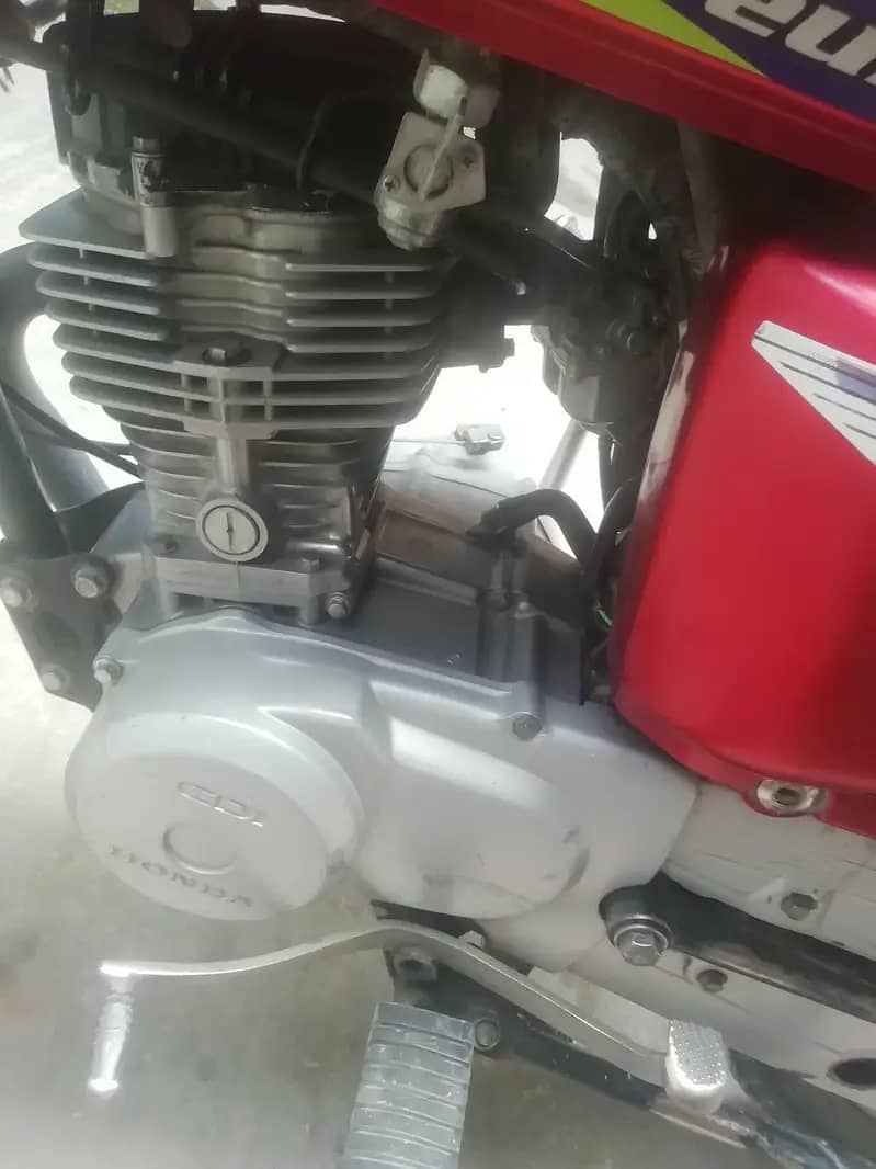 Honda CG 125 2017 4