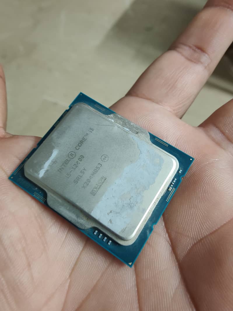 Intel Core i5 12400 (NON-F) Comes with iGPU Best Gaming PC Processor 2