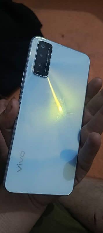 vivo y 20 4gb. 64 gb 0