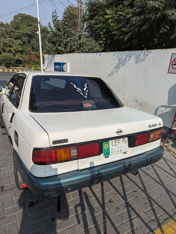 Nissan Sunny 1992 2