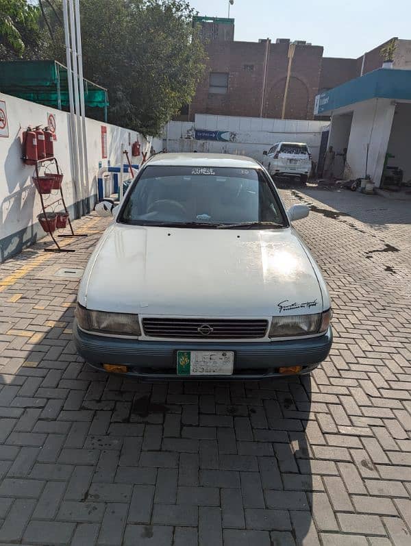 Nissan Sunny 1992 10