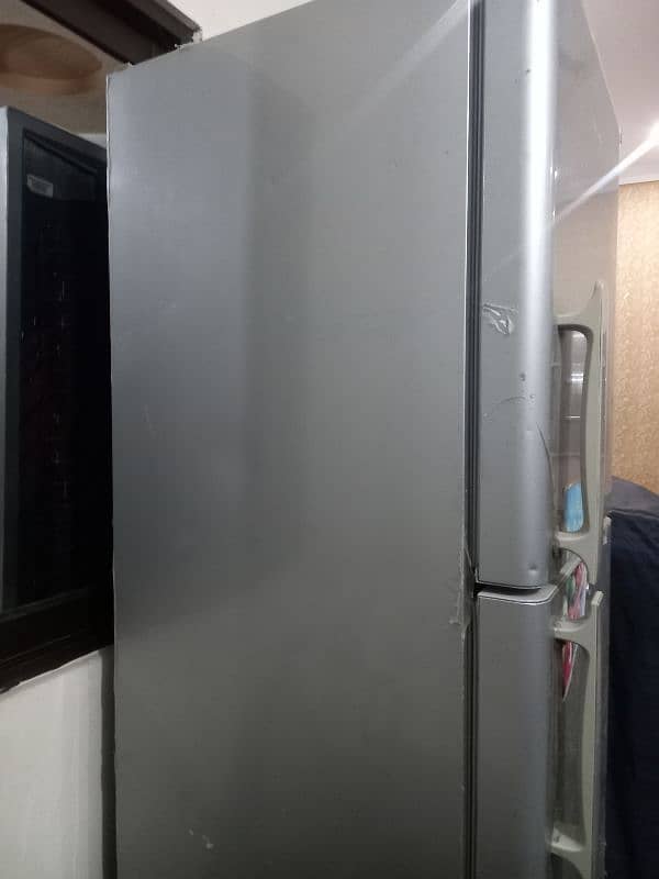 1 year used refrigerator 6