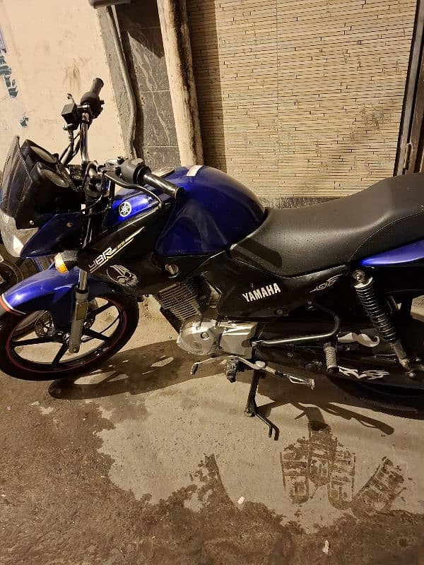 ybr 125 2021 model lush condition number nai laga hua 2