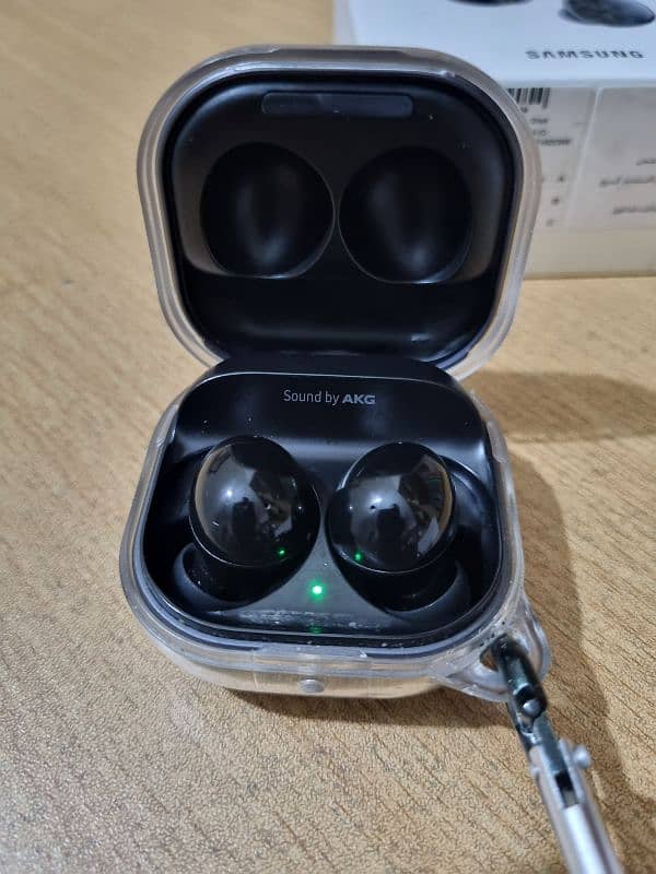 Samsung Buds 2 and 2 Pro 1