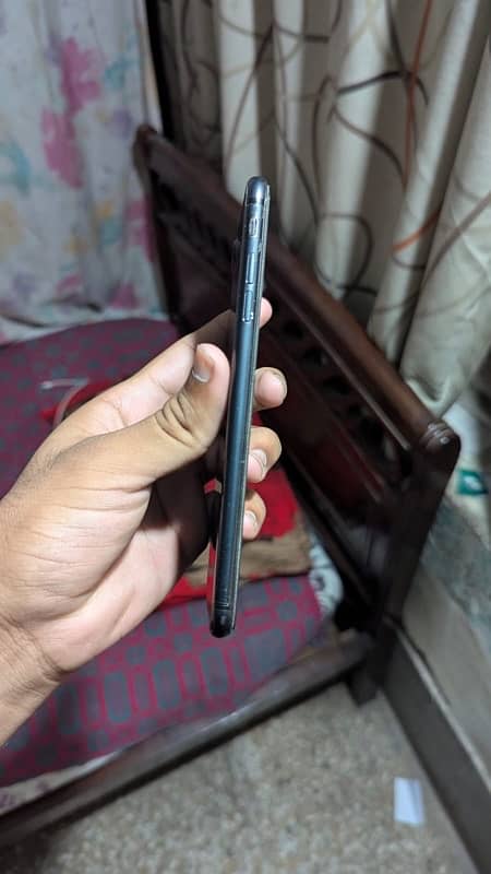 iphone 7plus 128gb official pta approved 6