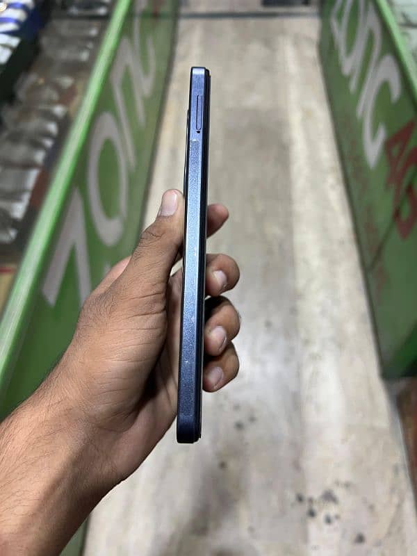 Infinix smart 8Pro 4+4/128GB 5