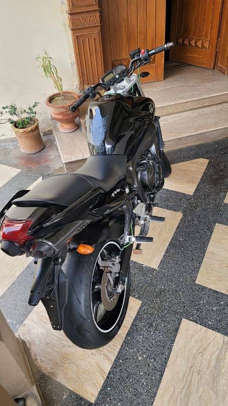 YAMAHA FZ6 6