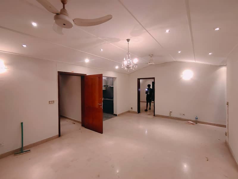 1 Kanal Upper Portion For RENT In DHA Lahore Phase 4 Near School 14