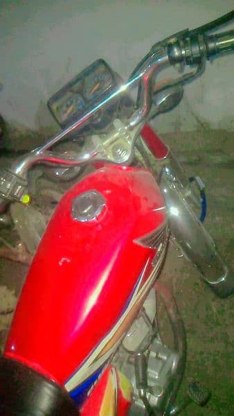 honda 125 2020 madil allok hi koi km hona wala ni hi 0