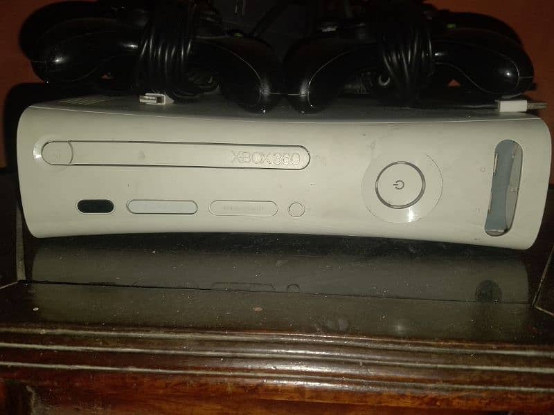 X Box 360| 60 games with 2 controllers with 2 meter long wire each 0