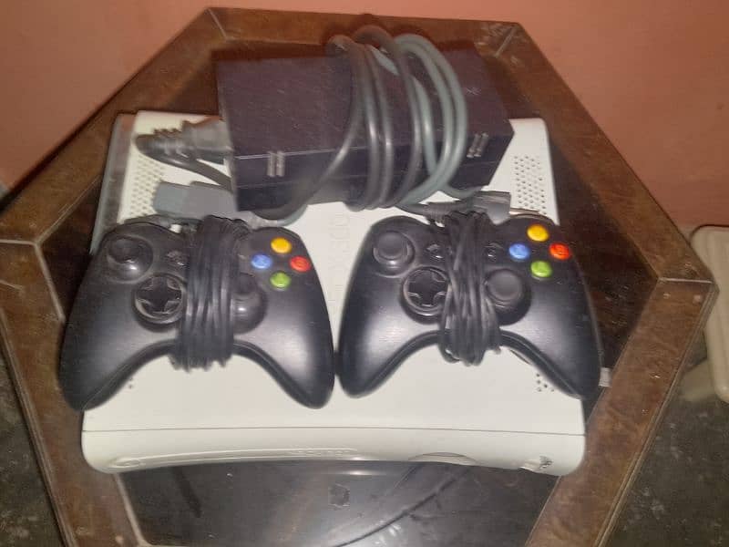 X Box 360| 60 games with 2 controllers with 2 meter long wire each 1