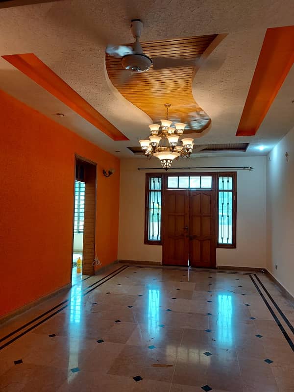 1 Kanal 6 Bed Portion For Rent Available in Bahria Phase 2 0