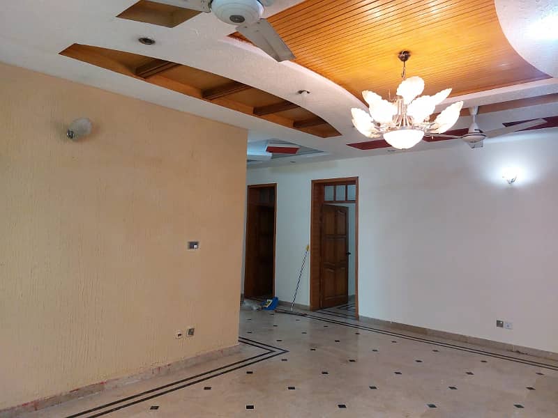 1 Kanal 6 Bed Portion For Rent Available in Bahria Phase 2 6