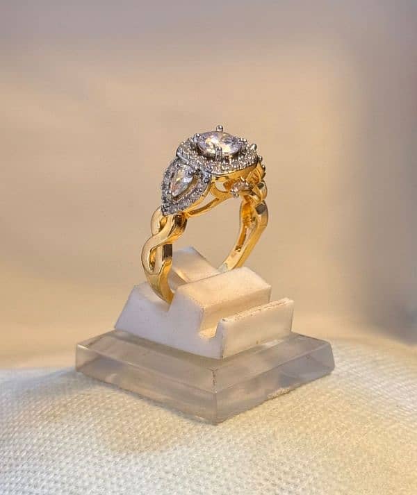 Elegant 1K Ring American Stone 1