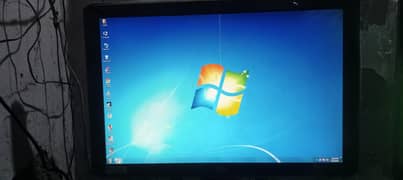 HP 2007v 20 inch Monitors