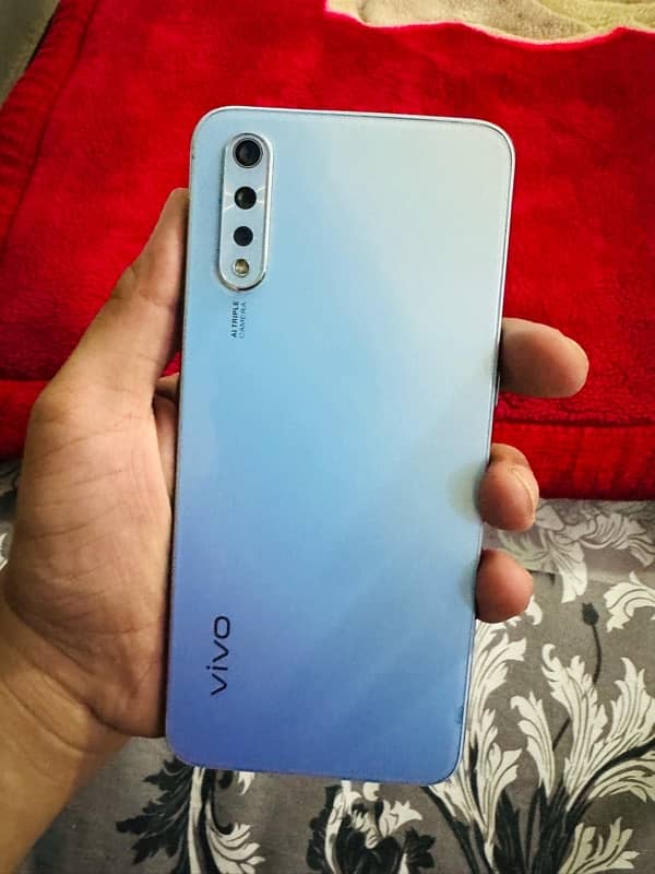 vivo s1 4/128gb 5