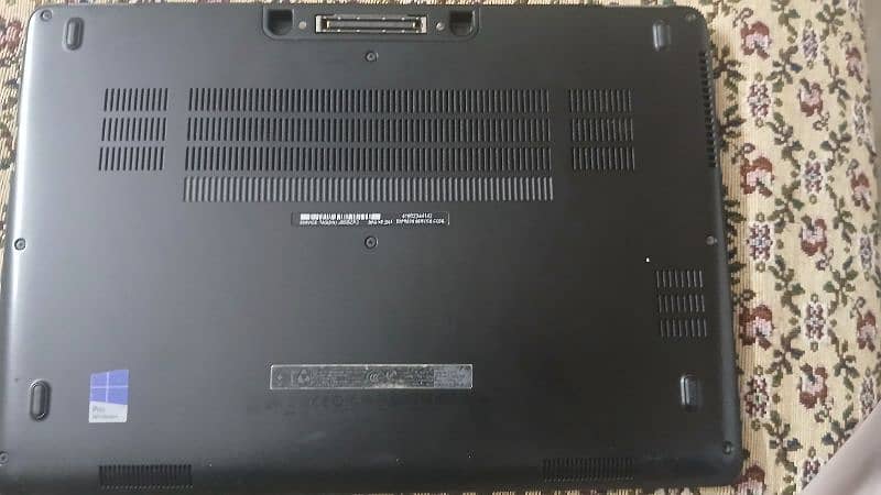 Dell Latitude 7470 Laptop 4