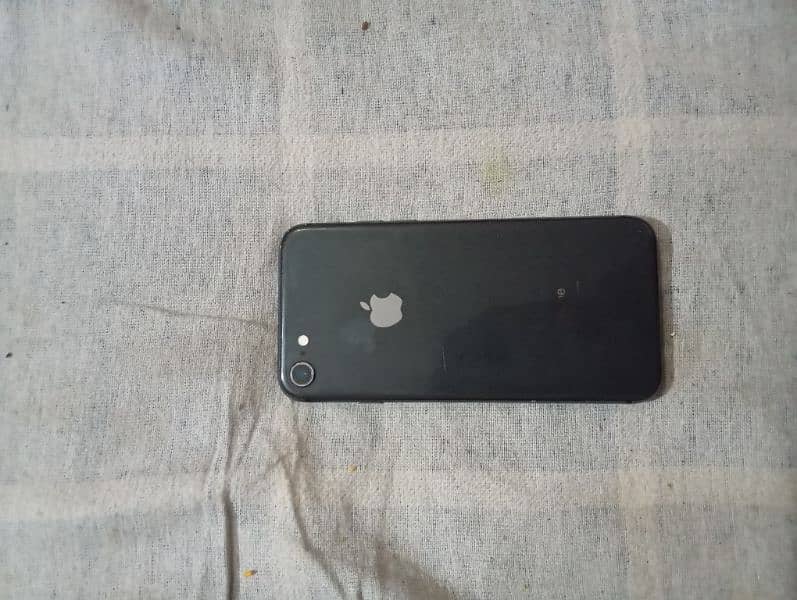 iPhone 8 non pta 1