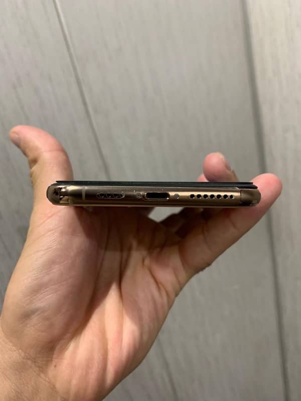 iPhone XS Max 512 gb pta approved 2