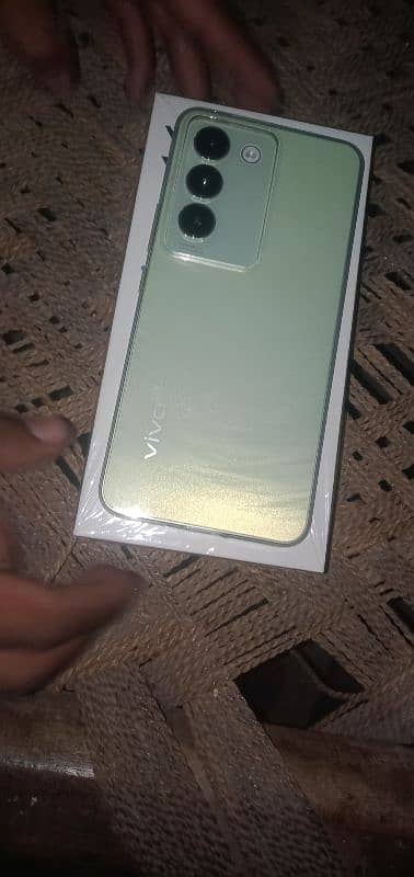 vivo Y100 only 1 day use 7