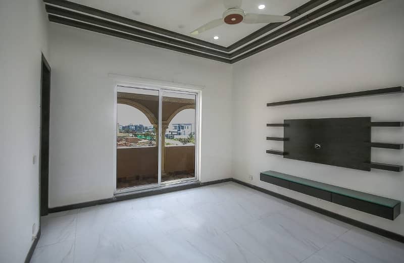 1 Kanal Upper Portion For RENT In DHA Lahore Phase 3 Near Beconyhouse School 24