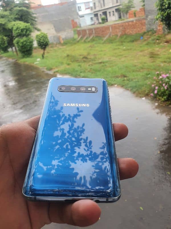 Samsung Galaxy S10 3