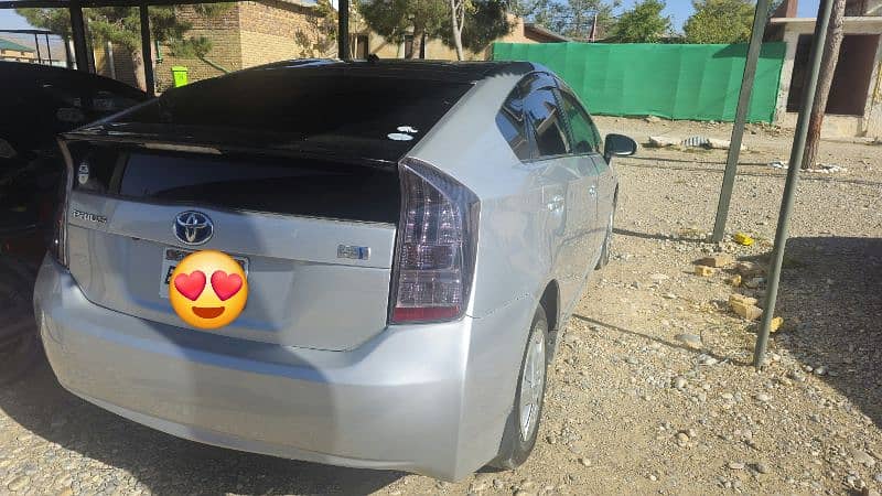 Toyota Prius 2011 6