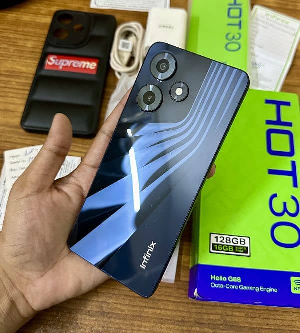 Infinix Hot 30 (8gb 128gb) Complete Box 2