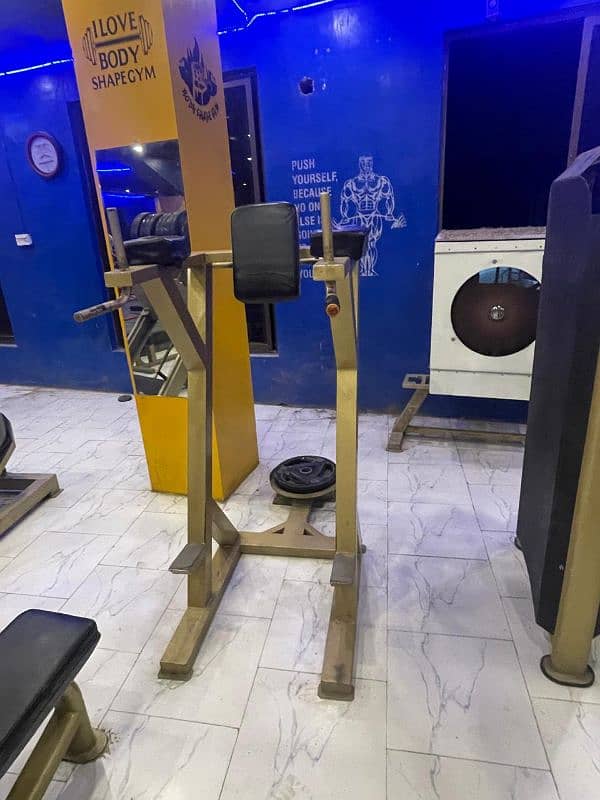 gym equipment 17