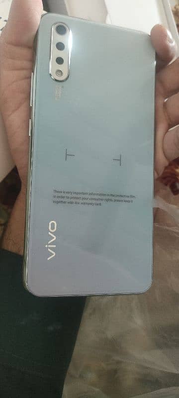 vivo s1 3