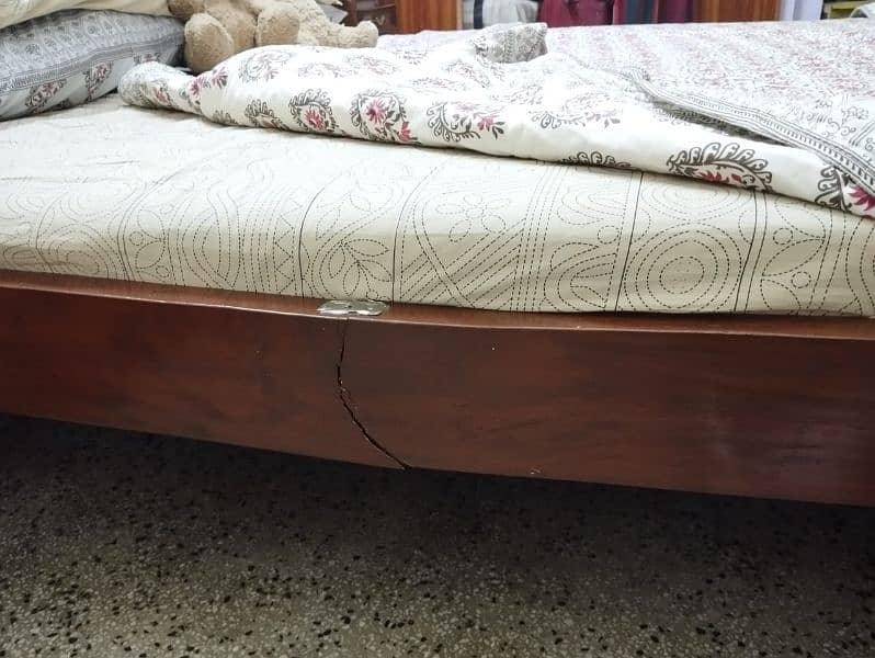 pure wooden king size double bed with side tables 4