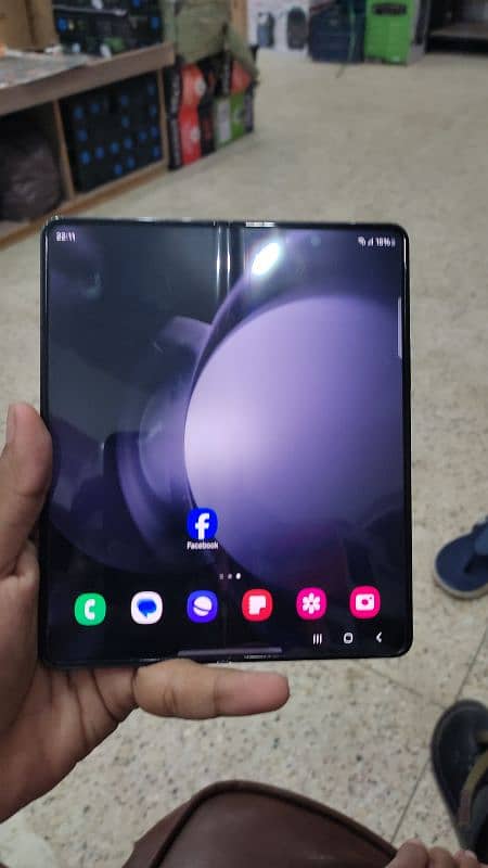 Samsung Galaxy z fold 5 3