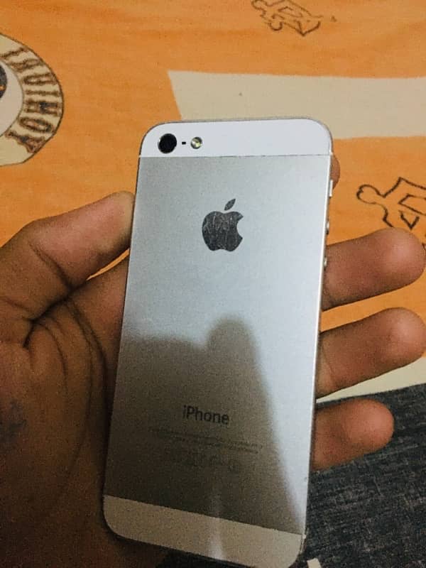 iphone 5s pta approvd 10/8 condition 0